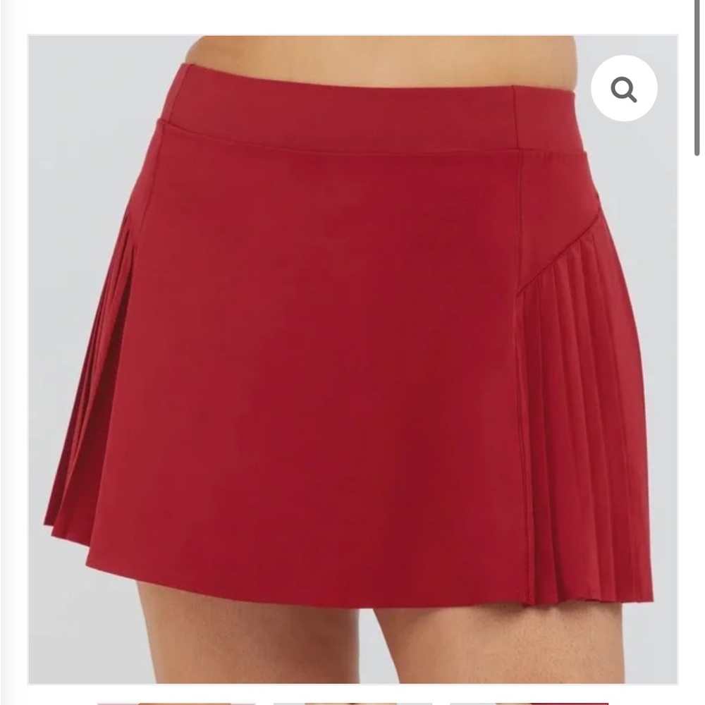 Spanx Get Moving pleated skirt New size medium in rich red